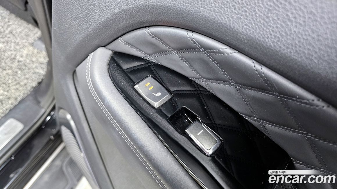 KG_Mobility_Ssangyong Rexton 2020