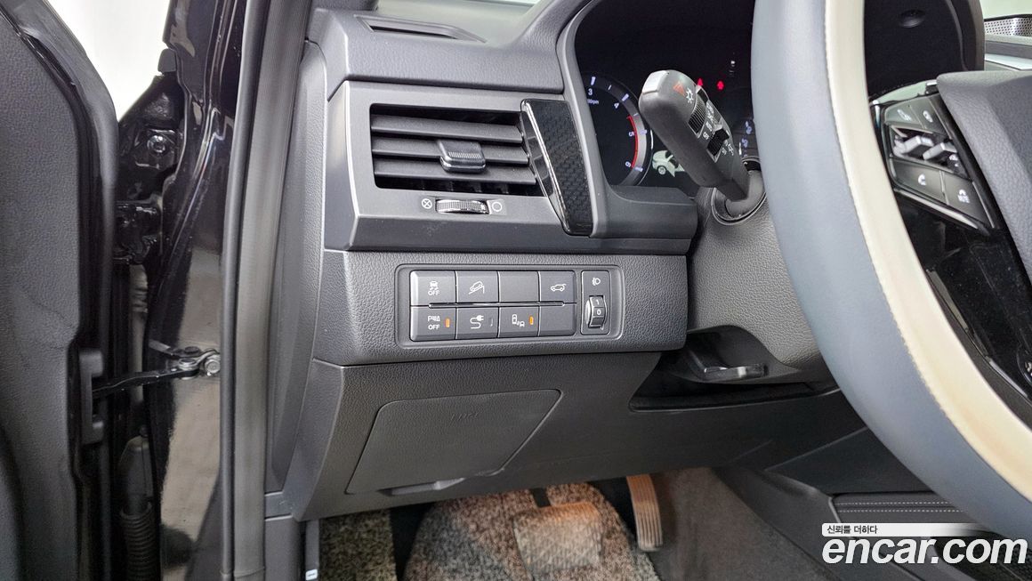 KG_Mobility_Ssangyong Rexton 2020