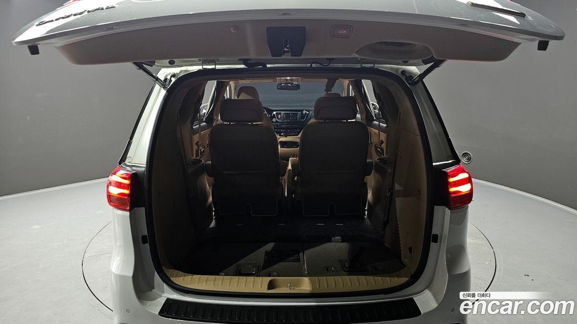 Kia Canival 2019