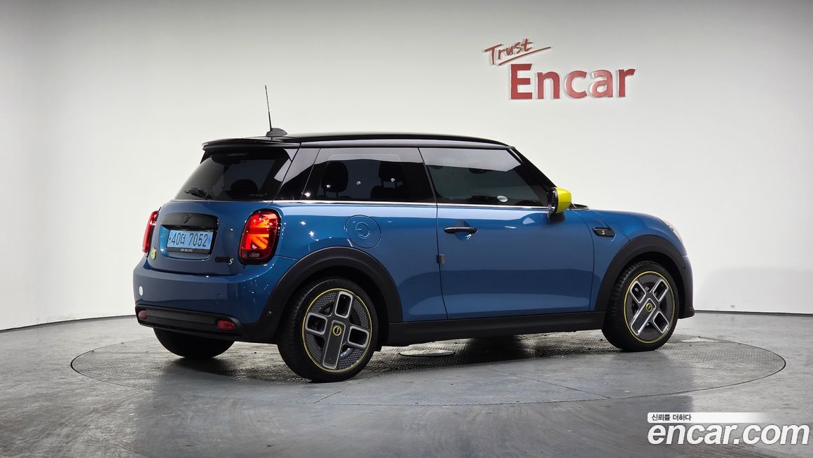 Mini Cooper 2024