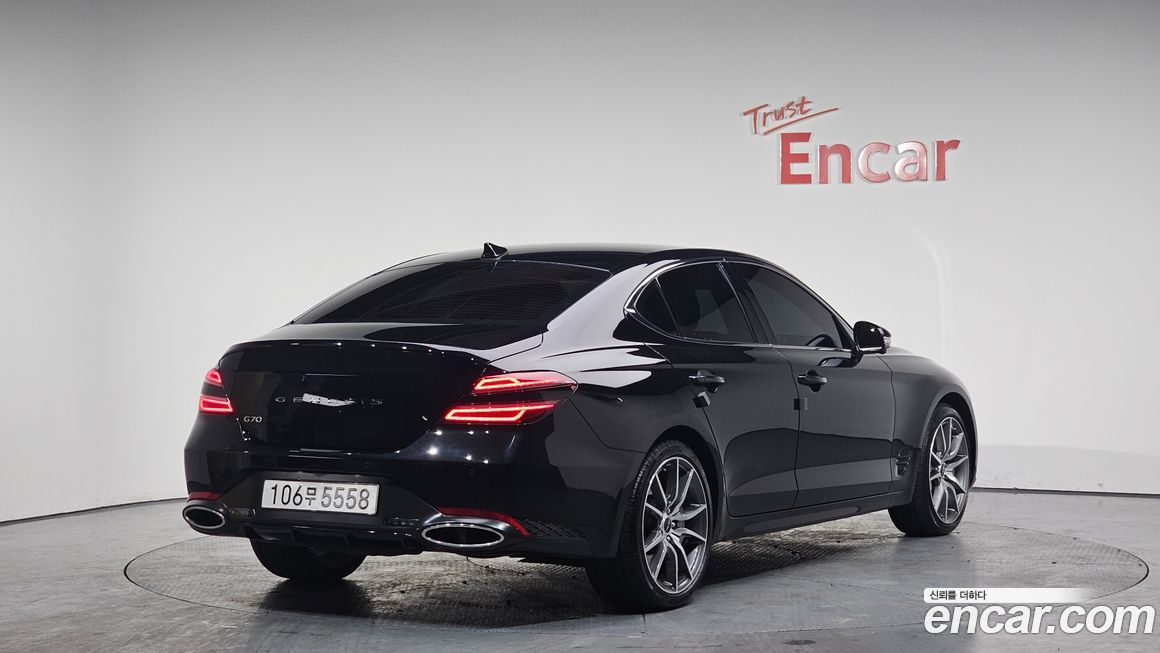 Genesis G70 2025