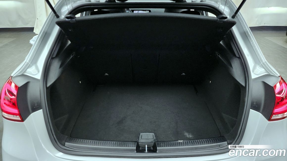 Mercedes-Benz A-Class 2023