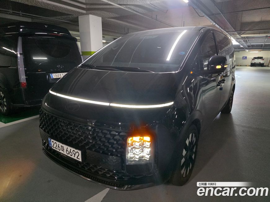 Hyundai Staria 2025
