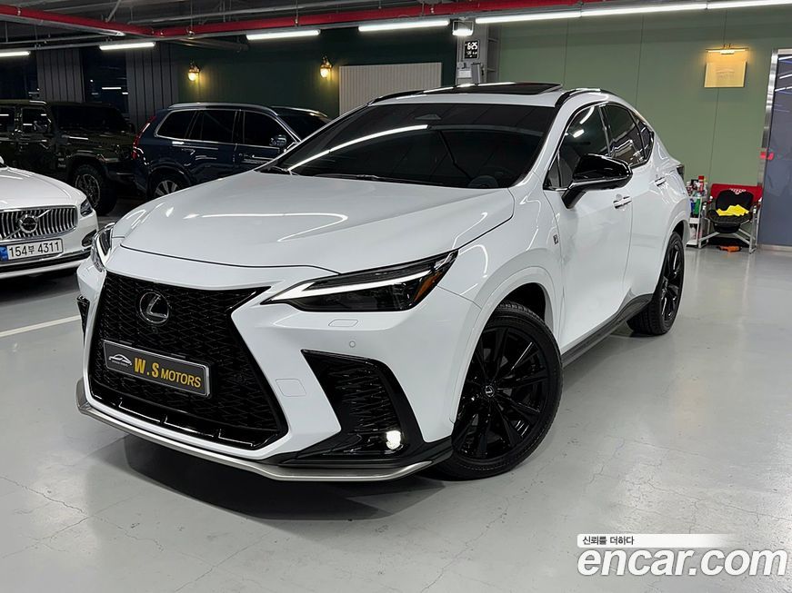 Lexus NX 2024