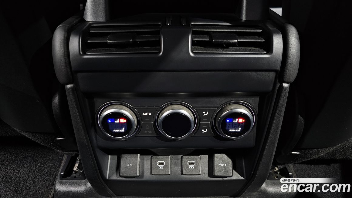 Land Rover Defender 2022