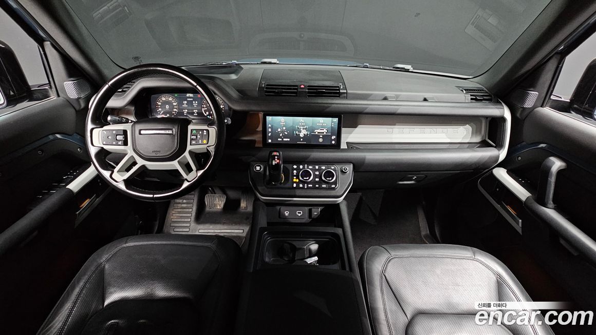 Land Rover Defender 2022