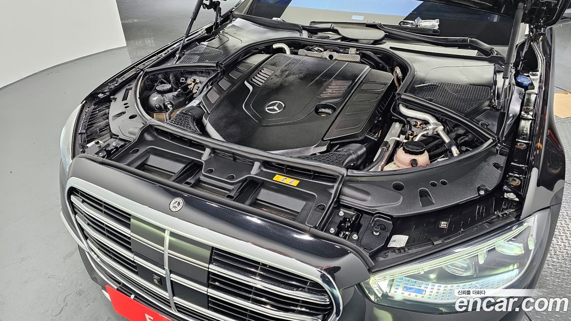 Mercedes-Benz S-Class 2021