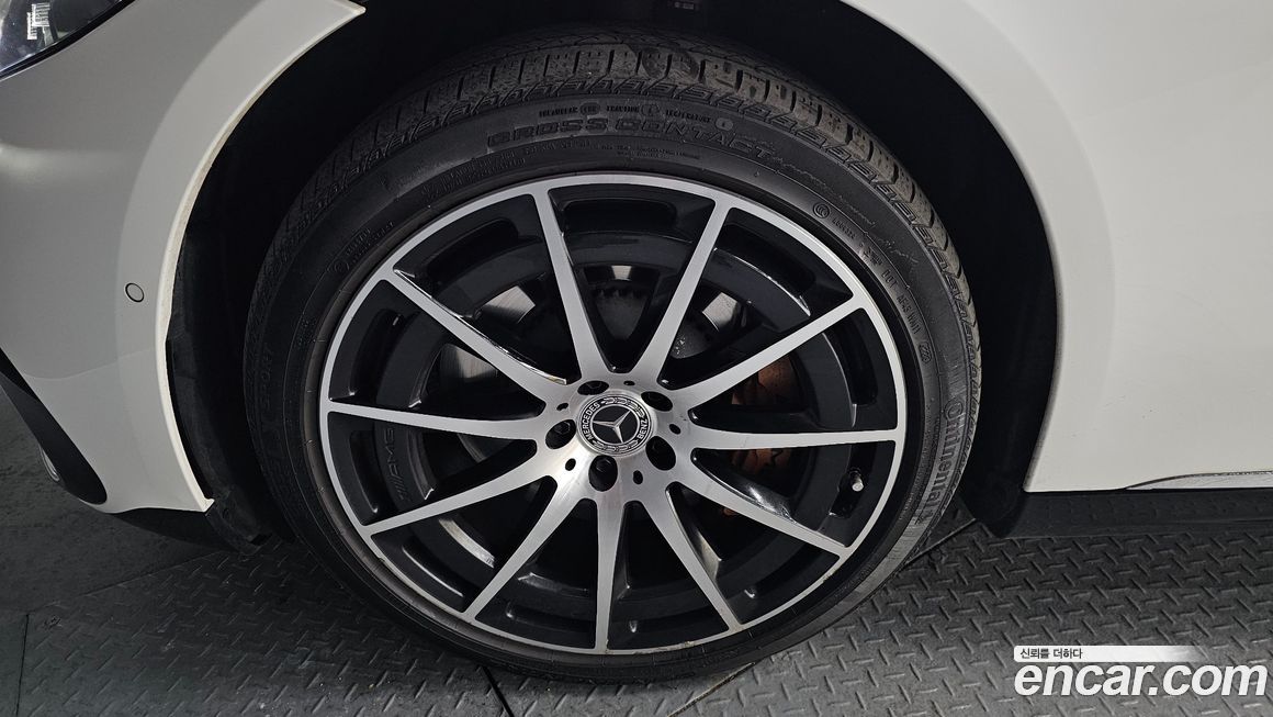 Mercedes-Benz EQS 2023