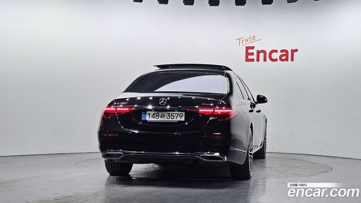 Mercedes-Benz S-Class 2021