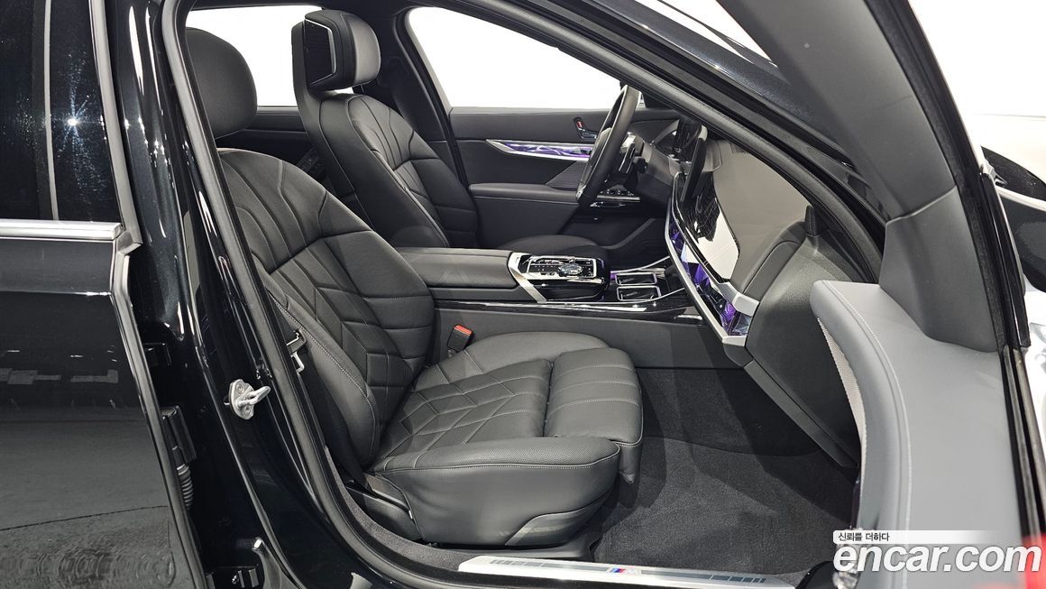 BMW 7-Series 2025