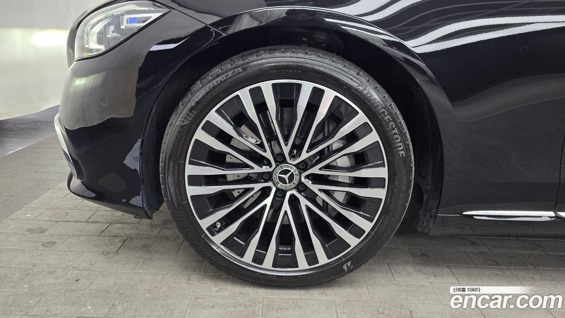 Mercedes-Benz S-Class 2022