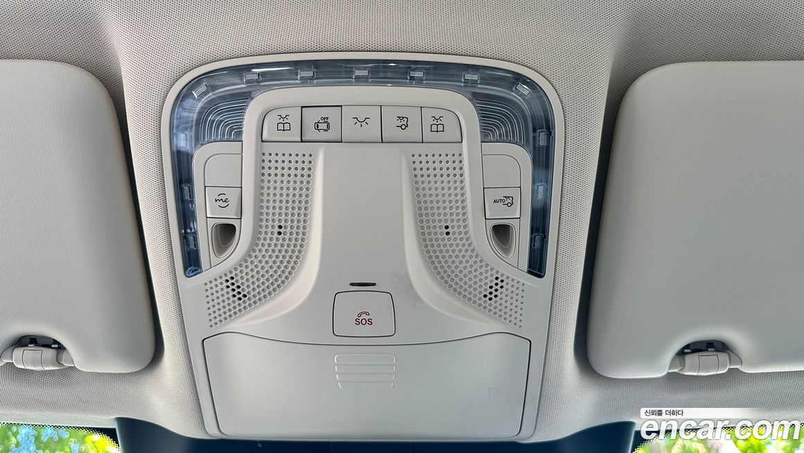 Mercedes-Benz V-Class 2025