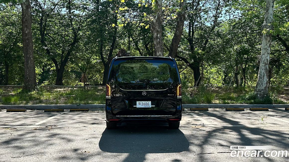 Mercedes-Benz V-Class 2025