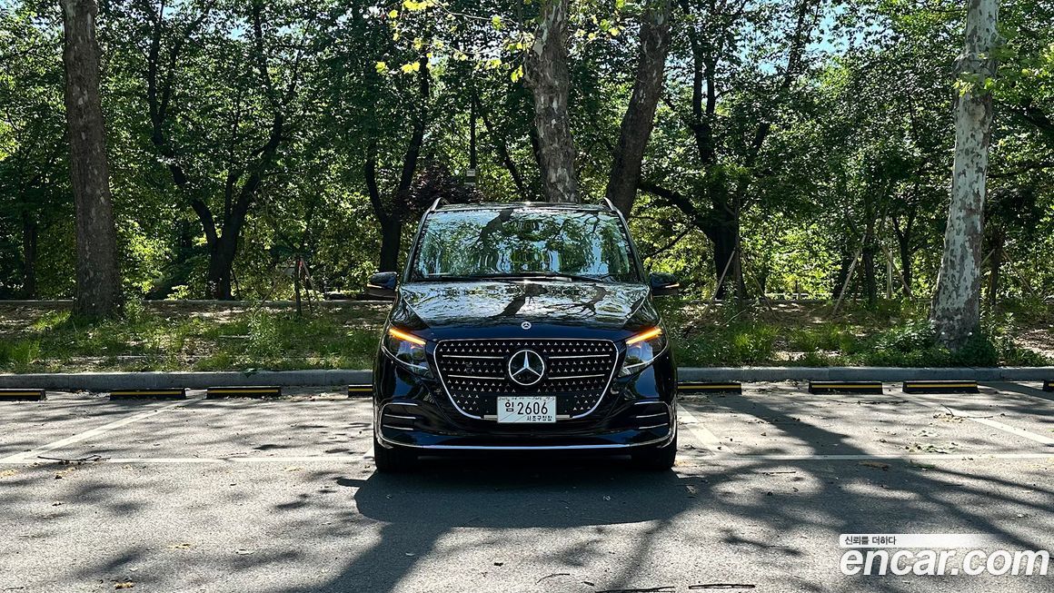 Mercedes-Benz V-Class 2025