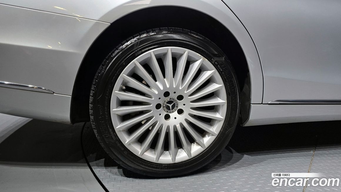 Mercedes-Benz S-Class 2019