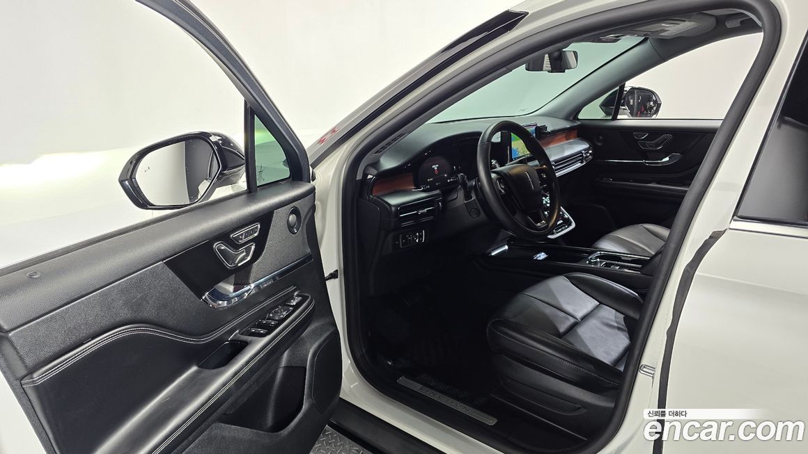 Lincoln Corsair 2021