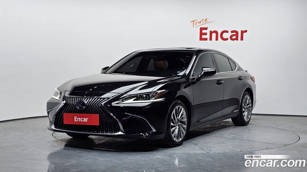 Lexus ES 2021