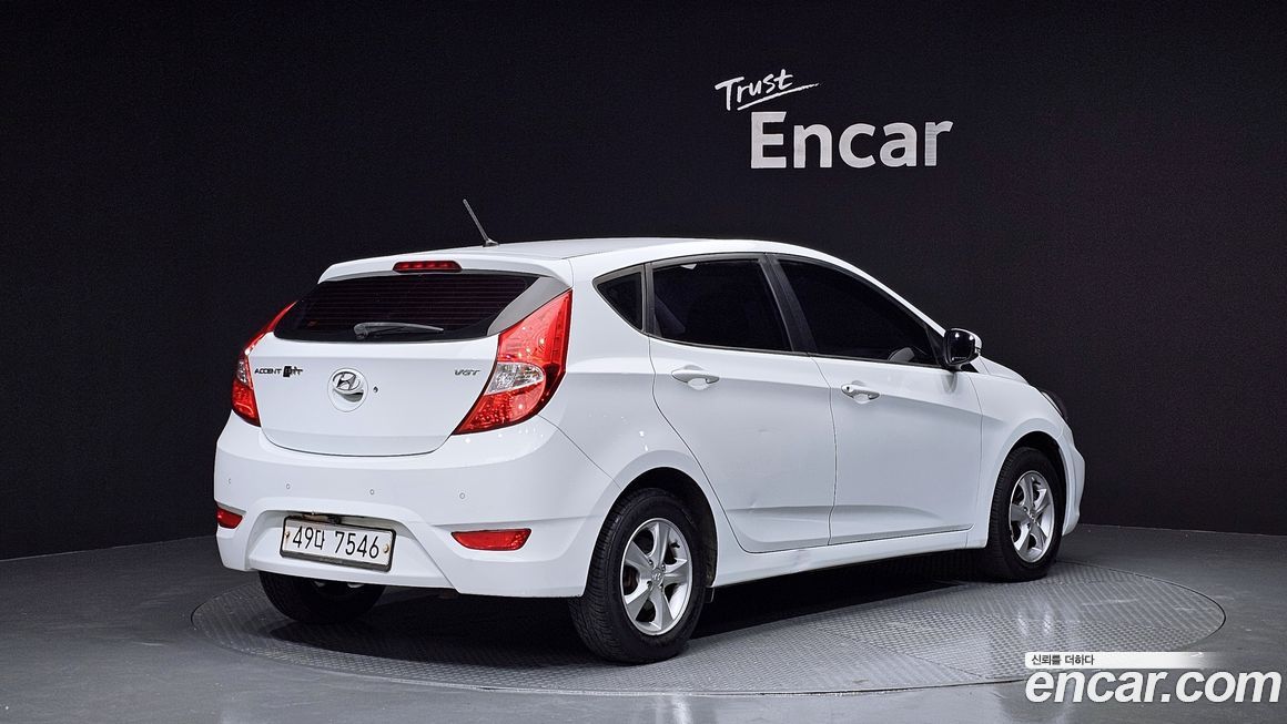Hyundai Accent 2012