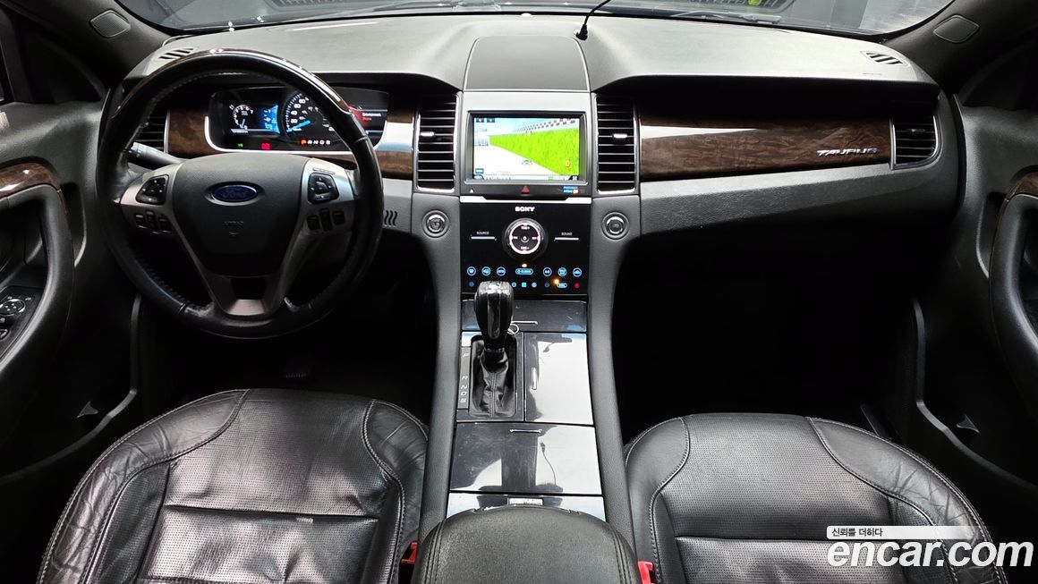 Ford Taurus 2014