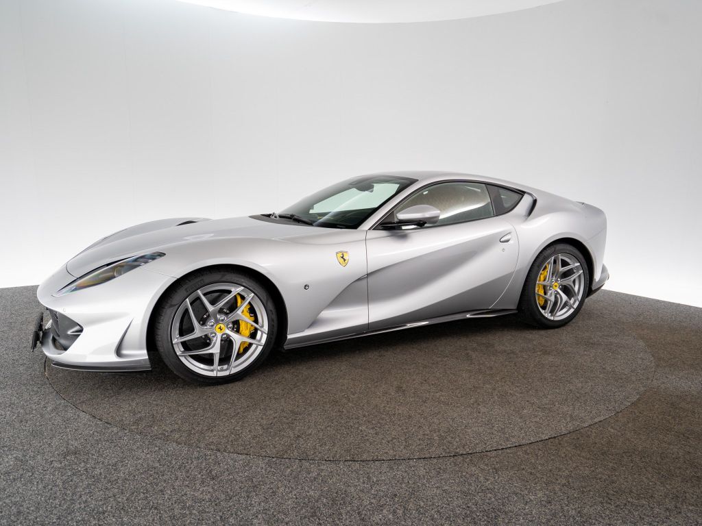 Ferrari 812 2020