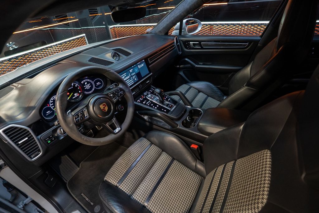 Porsche Cayenne 2019