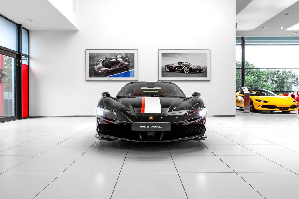 Ferrari SF90 2024
