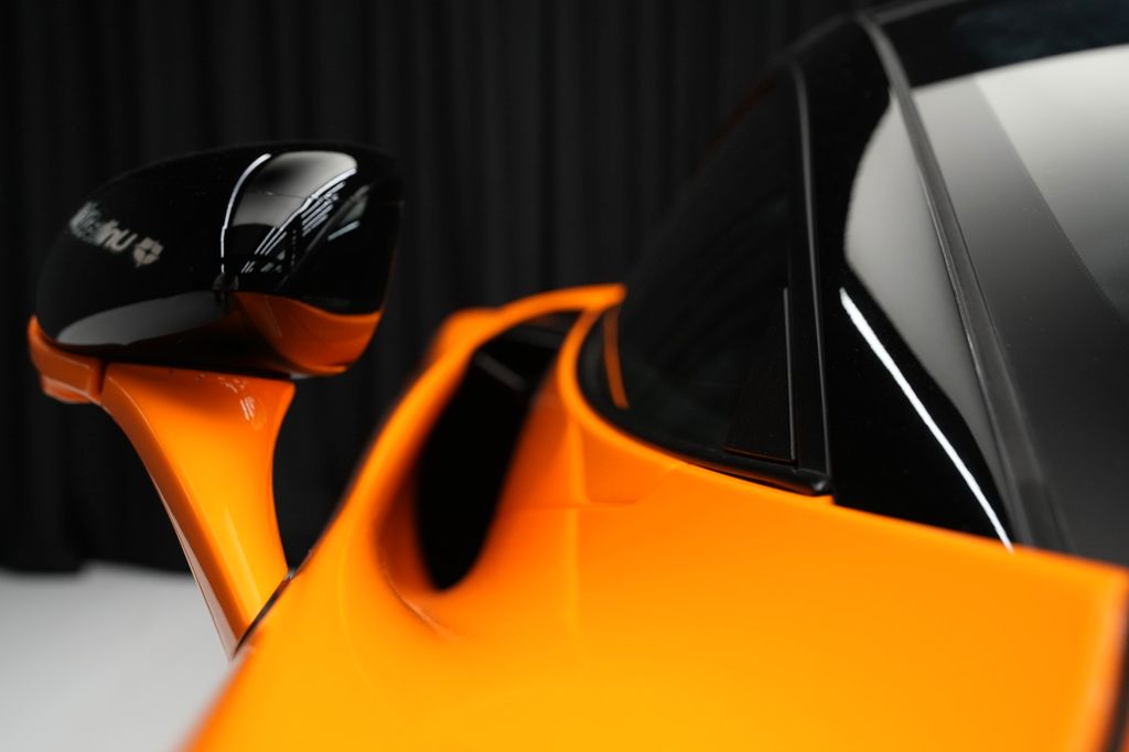 McLaren 750S 2025