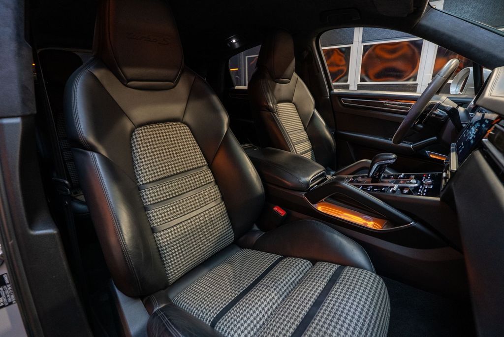 Porsche Cayenne 2019