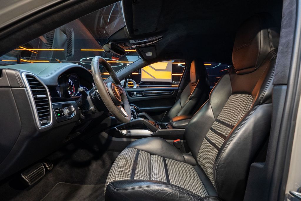 Porsche Cayenne 2019