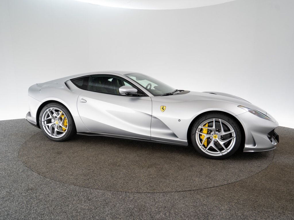 Ferrari 812 2020