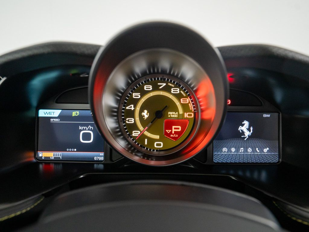 Ferrari 812 2020