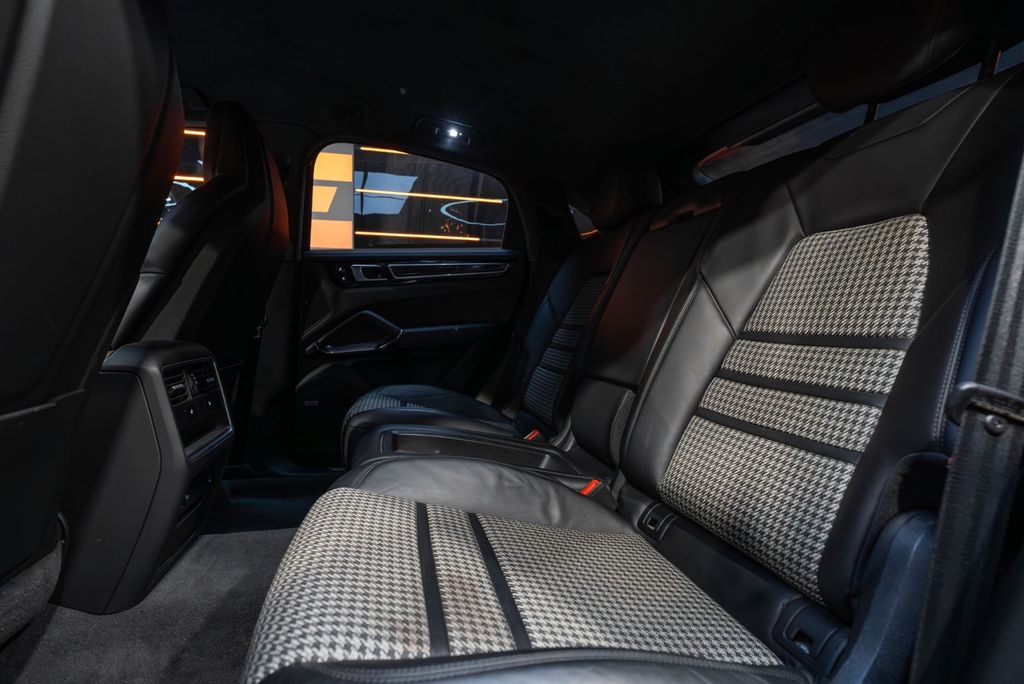 Porsche Cayenne 2019