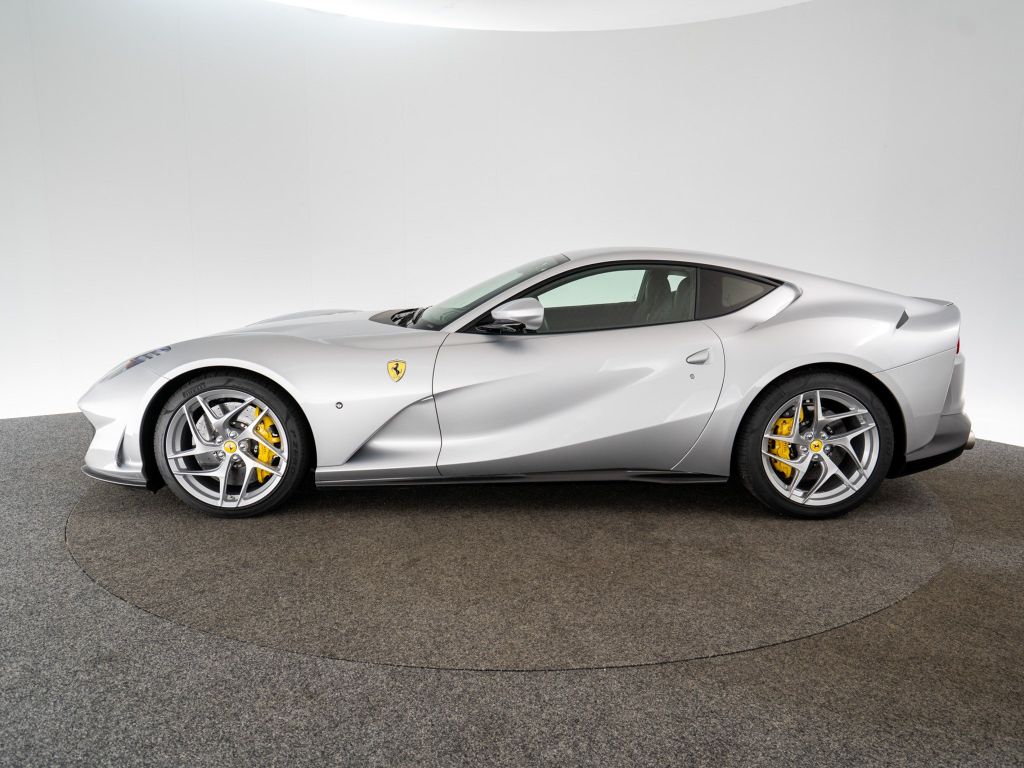 Ferrari 812 2020