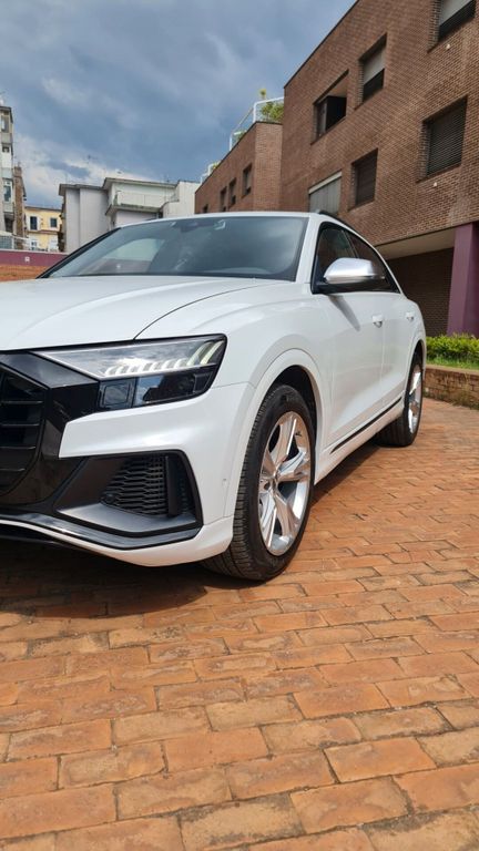 Audi Q8 2020