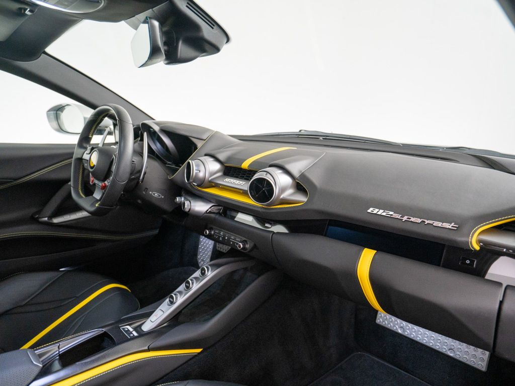 Ferrari 812 2020
