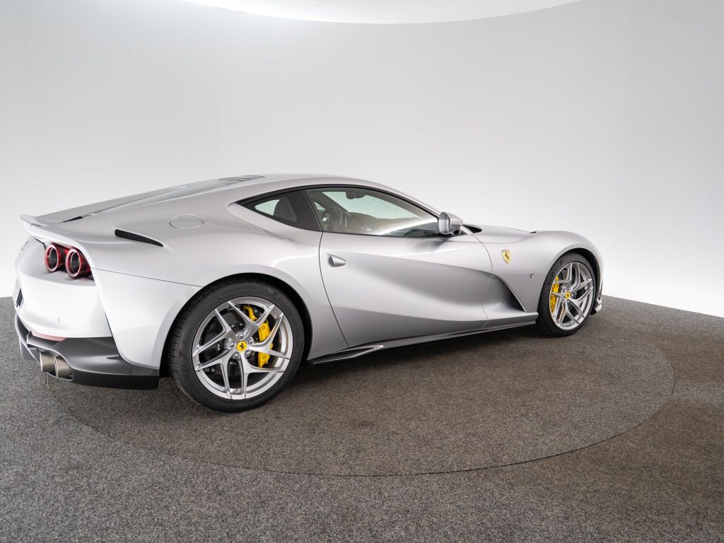 Ferrari 812 2020
