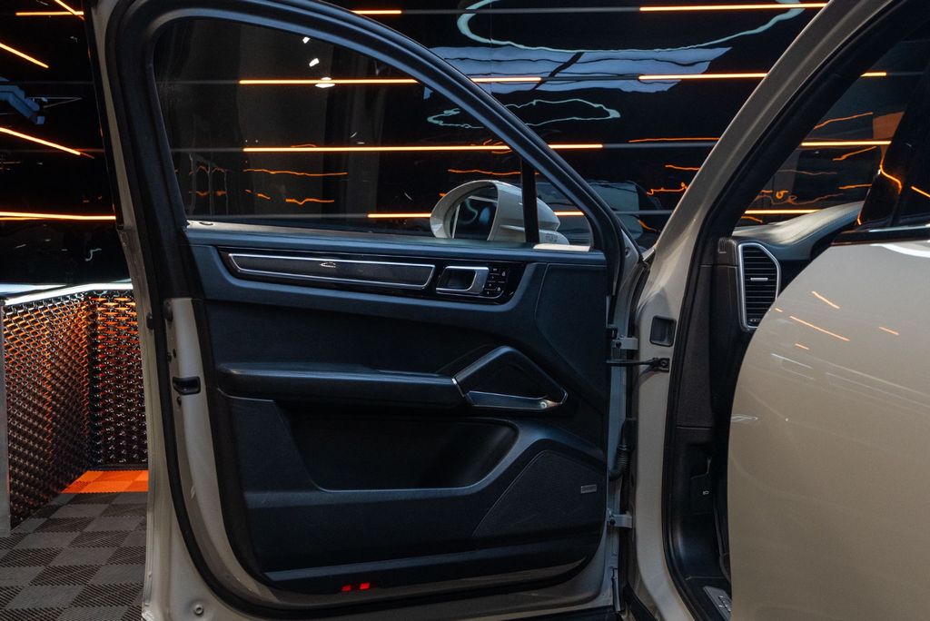 Porsche Cayenne 2019