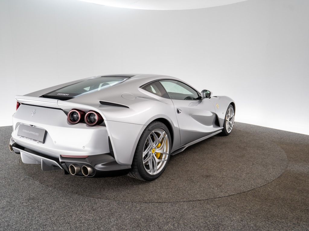 Ferrari 812 2020