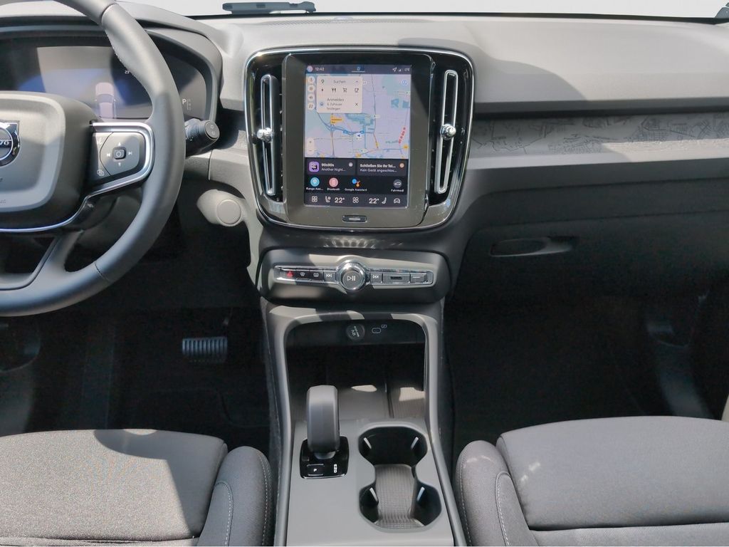 Volvo EX40 2026