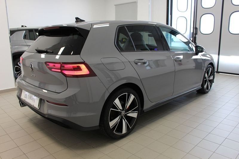 Volkswagen Golf 2021