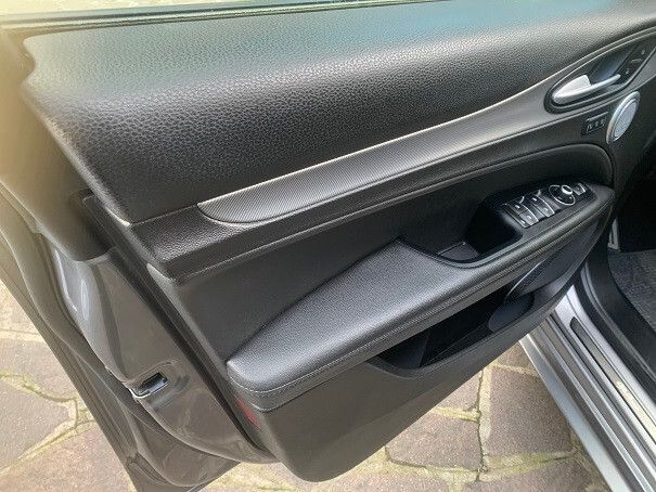 Alfa Romeo Stelvio 2020