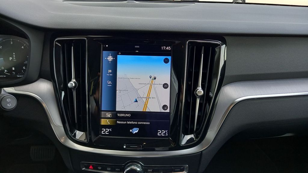 Volvo V60 Cross Country 2021