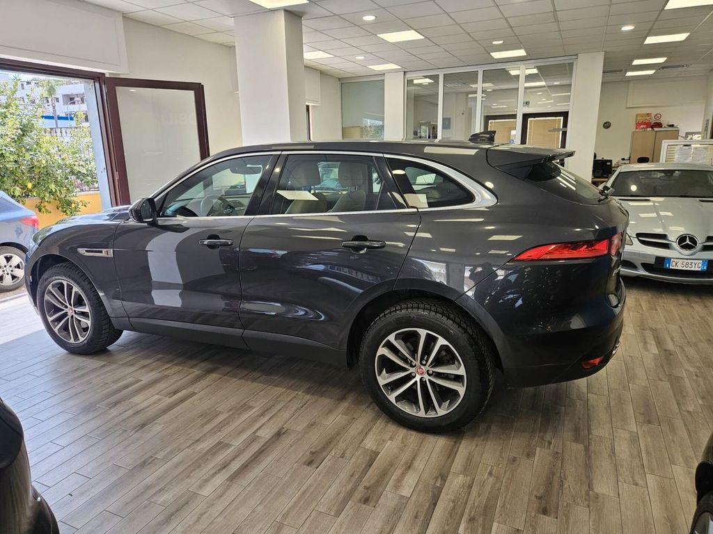 Jaguar F-Pace 2019