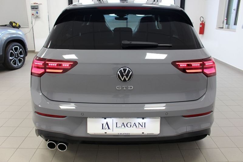 Volkswagen Golf 2021