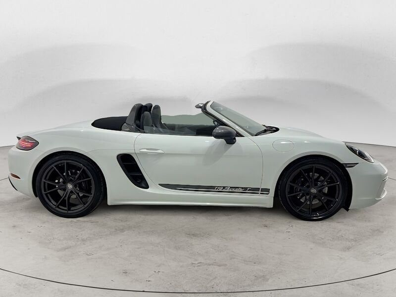 Porsche Boxster 2022