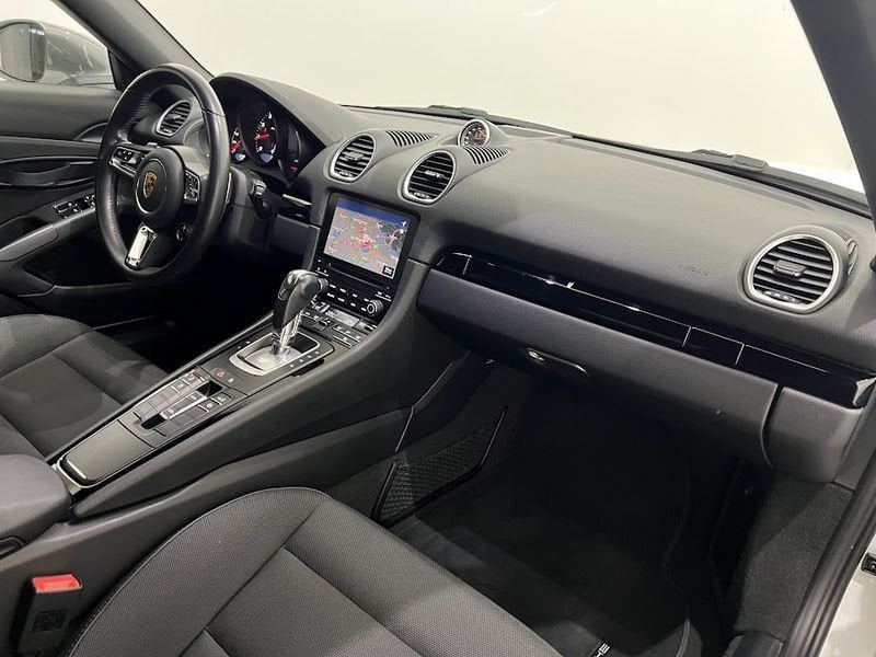 Porsche Boxster 2022