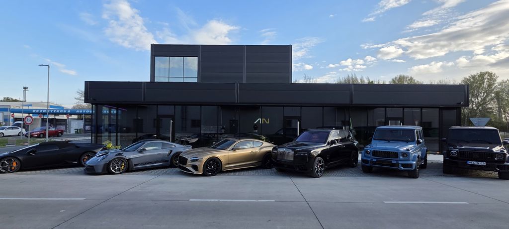 Lamborghini Revuelto