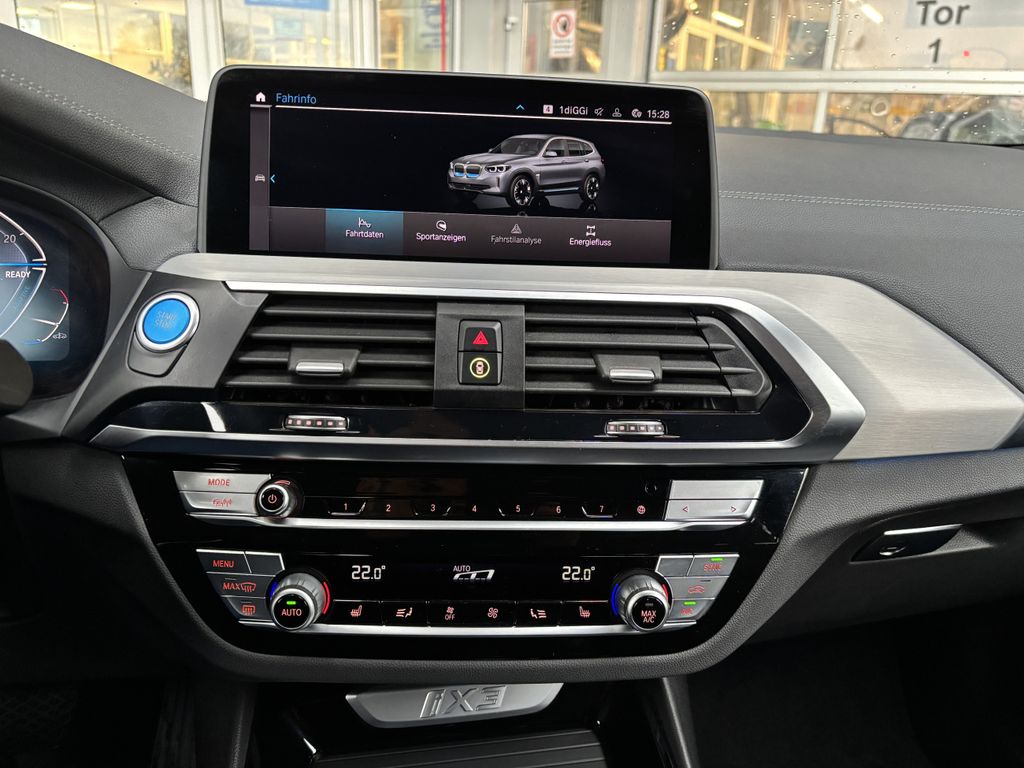 BMW iX3 2021