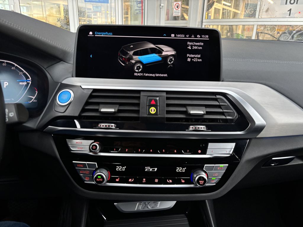 BMW iX3 2021