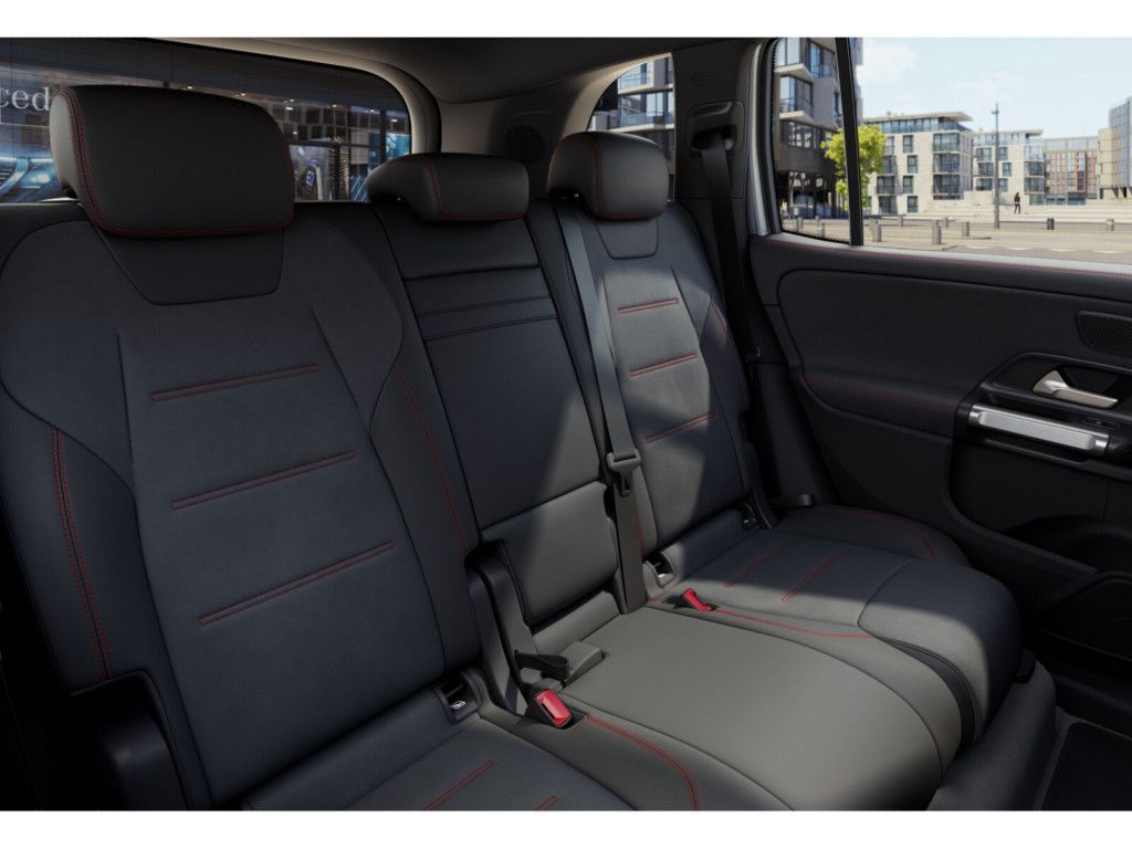 Mercedes-Benz EQB 2021